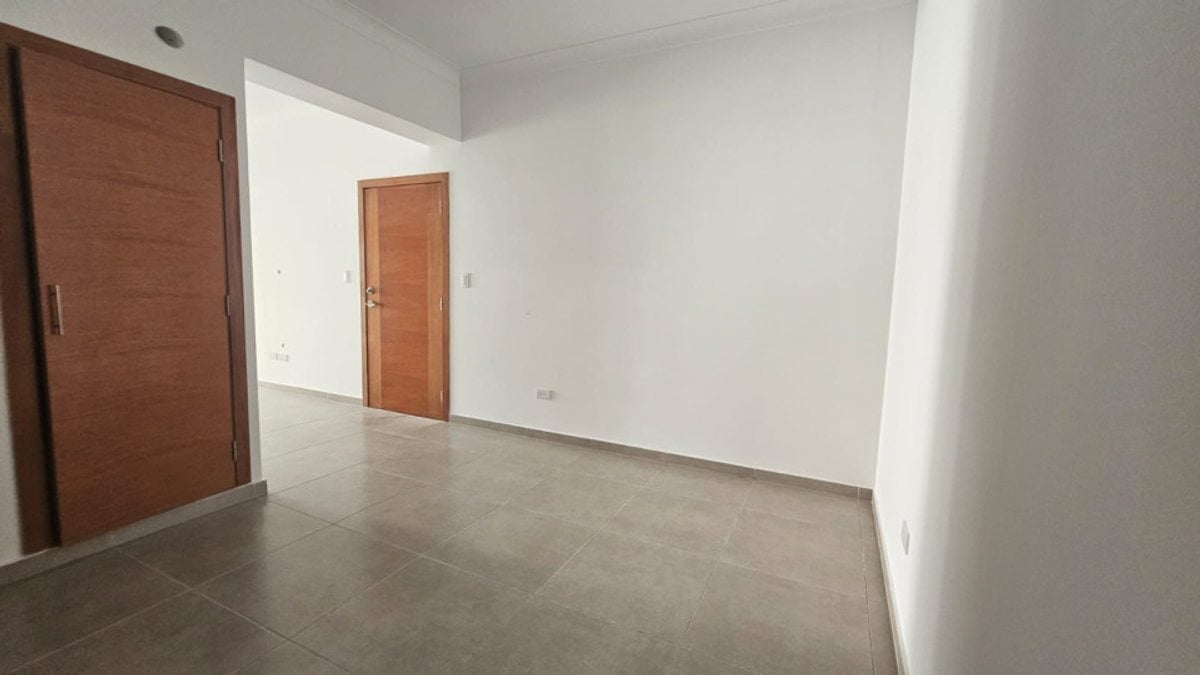 Apartamento en alquiler en Evaristo Morales – foto 4