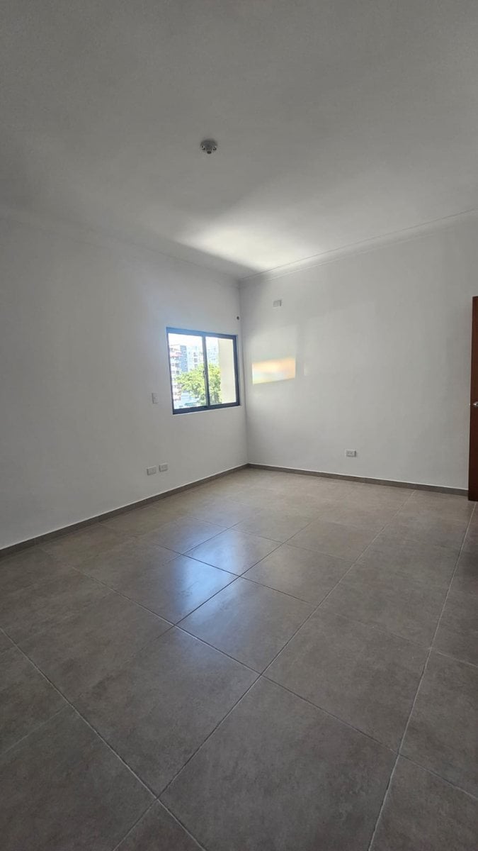 Apartamento en alquiler en Evaristo Morales – foto 7