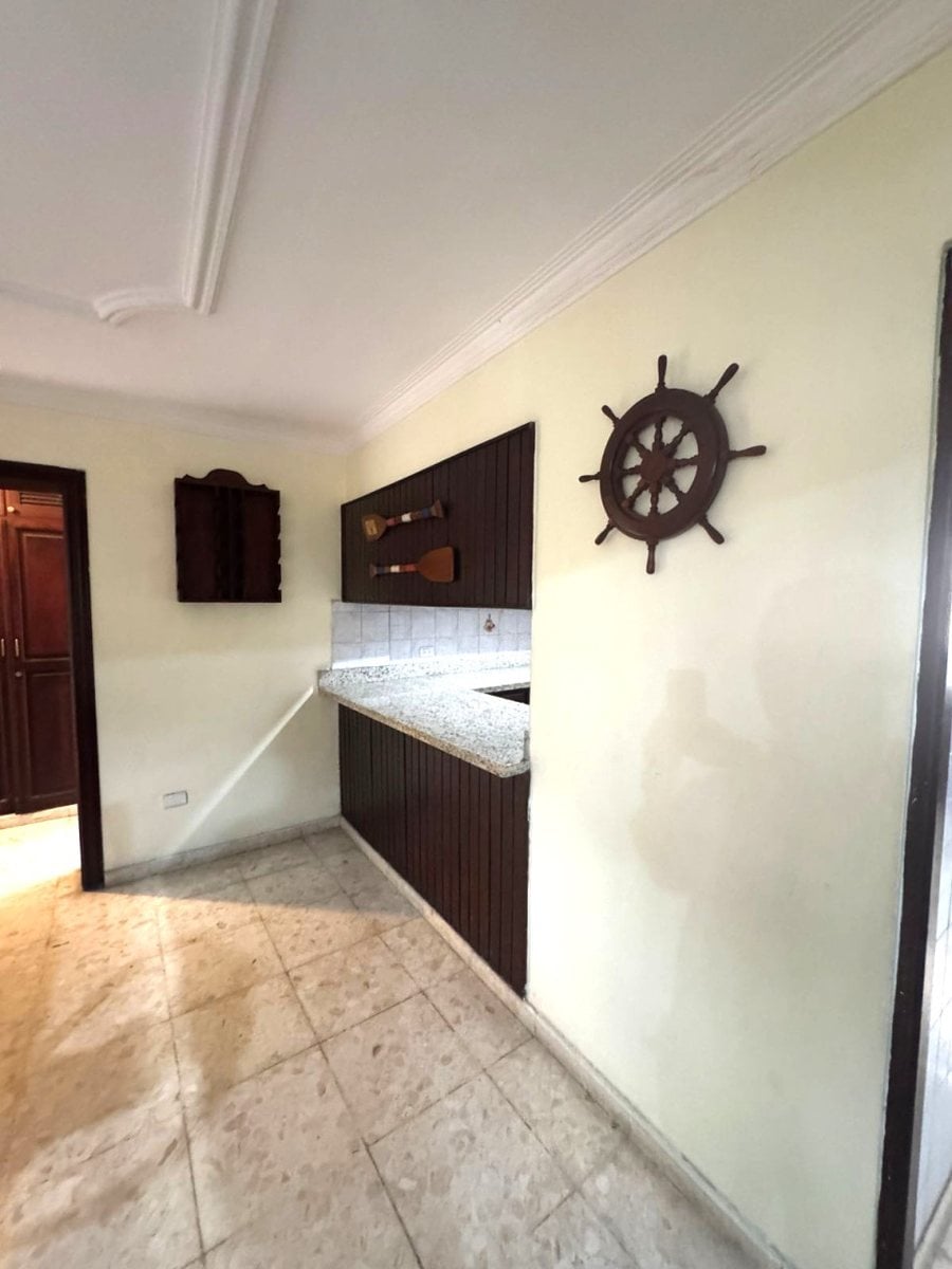 En venta apartamento clásico de 240 m² en sector Enriquillo – foto 4