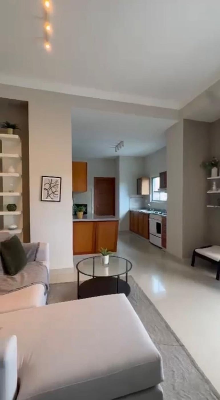APARTAMENTO AMUEBLADO EN EVARISTO MORALES – foto 2
