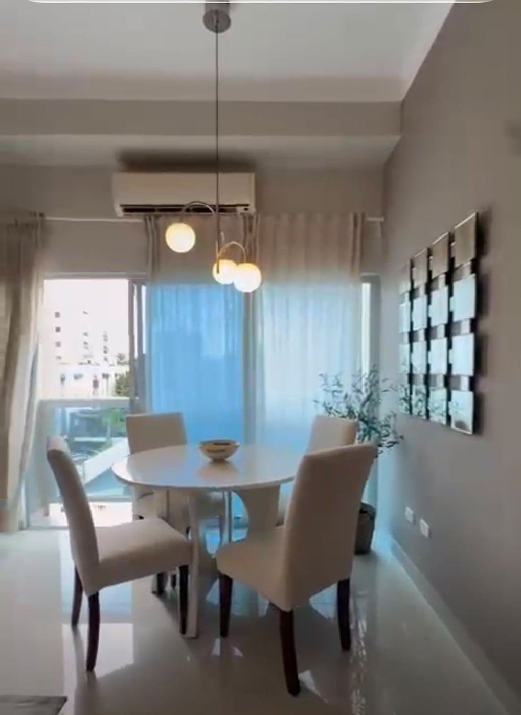 APARTAMENTO AMUEBLADO EN EVARISTO MORALES – foto 1