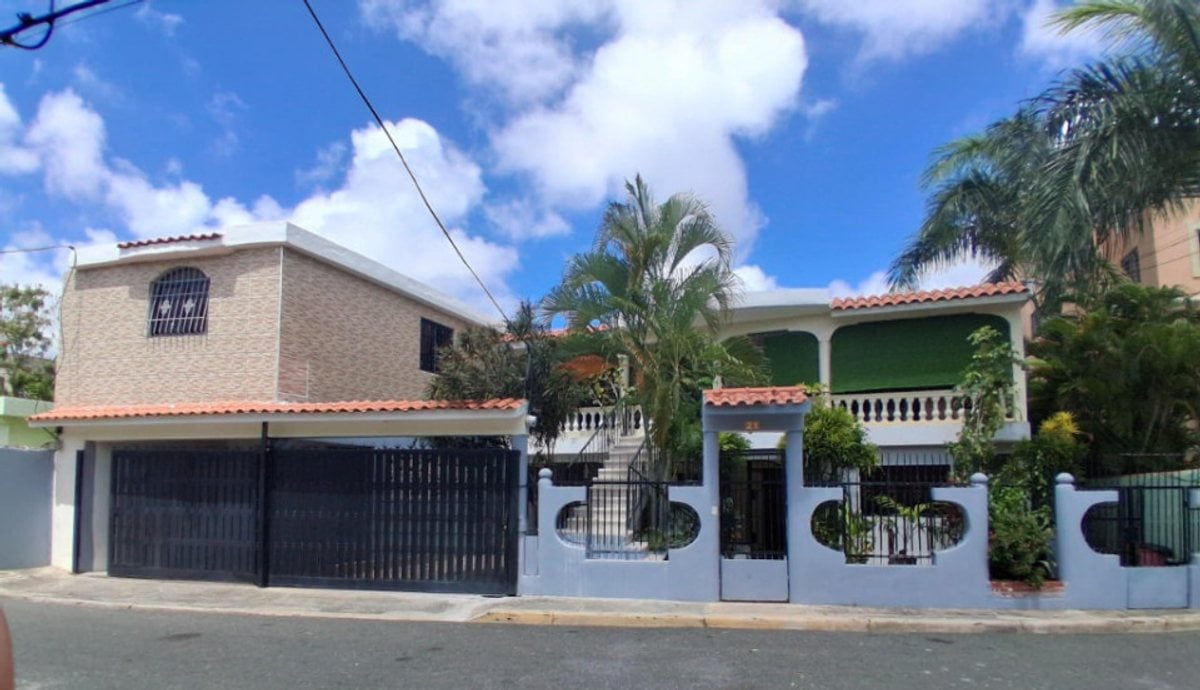 Casa de 2 niveles en invimosa – foto 1