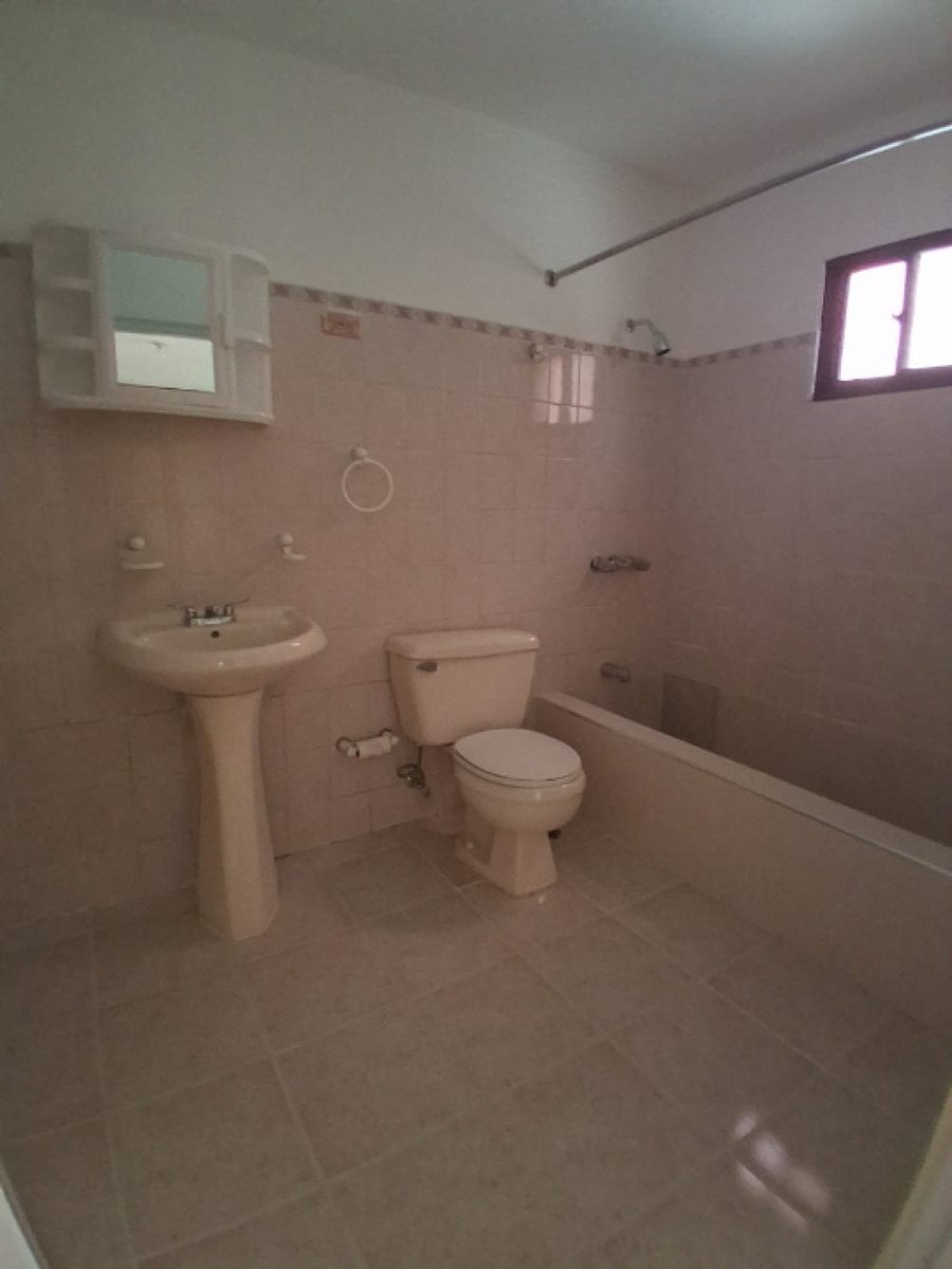 Casa de 2 niveles en invimosa – foto 10