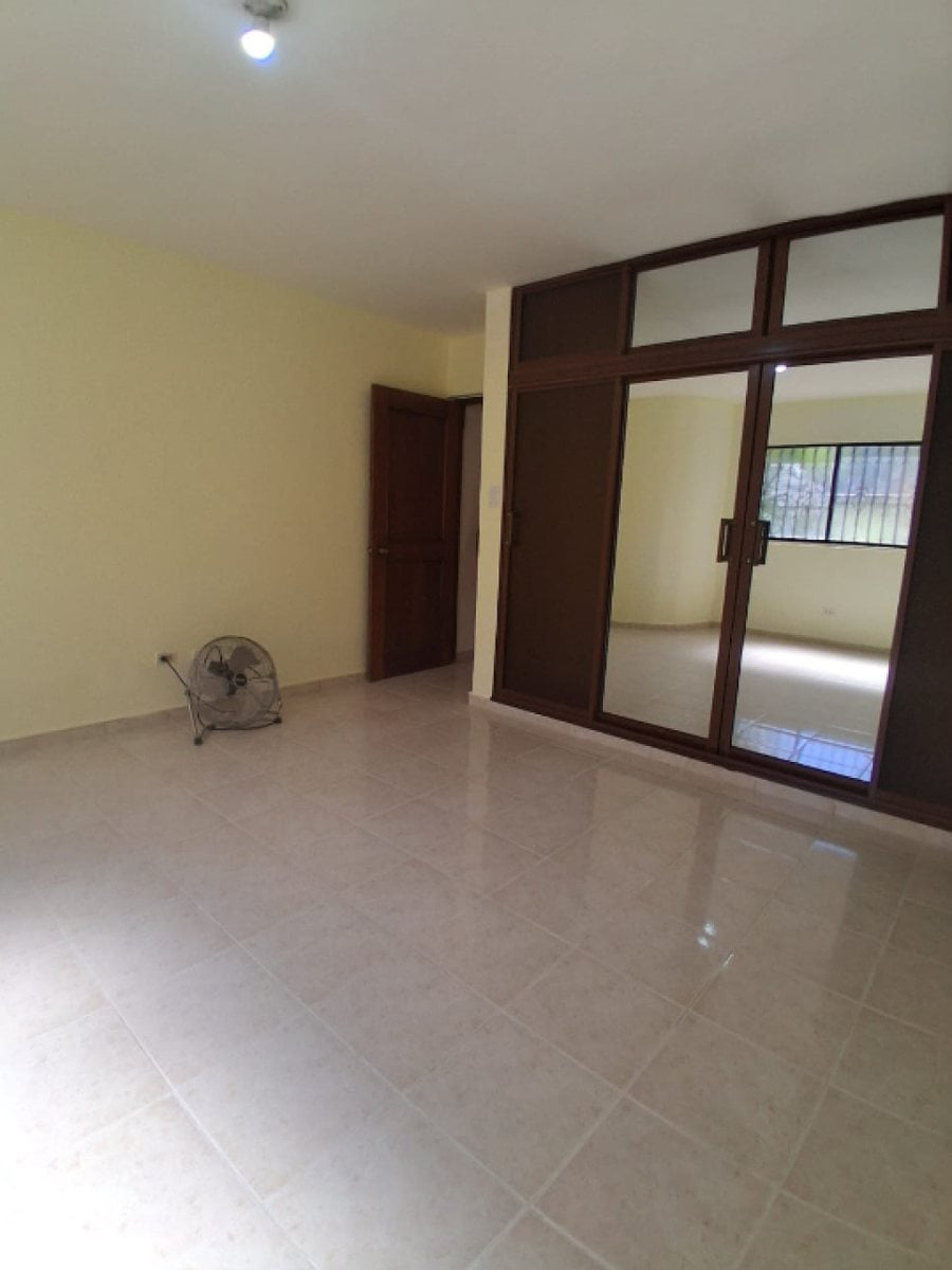 Casa de 2 niveles en invimosa – foto 11