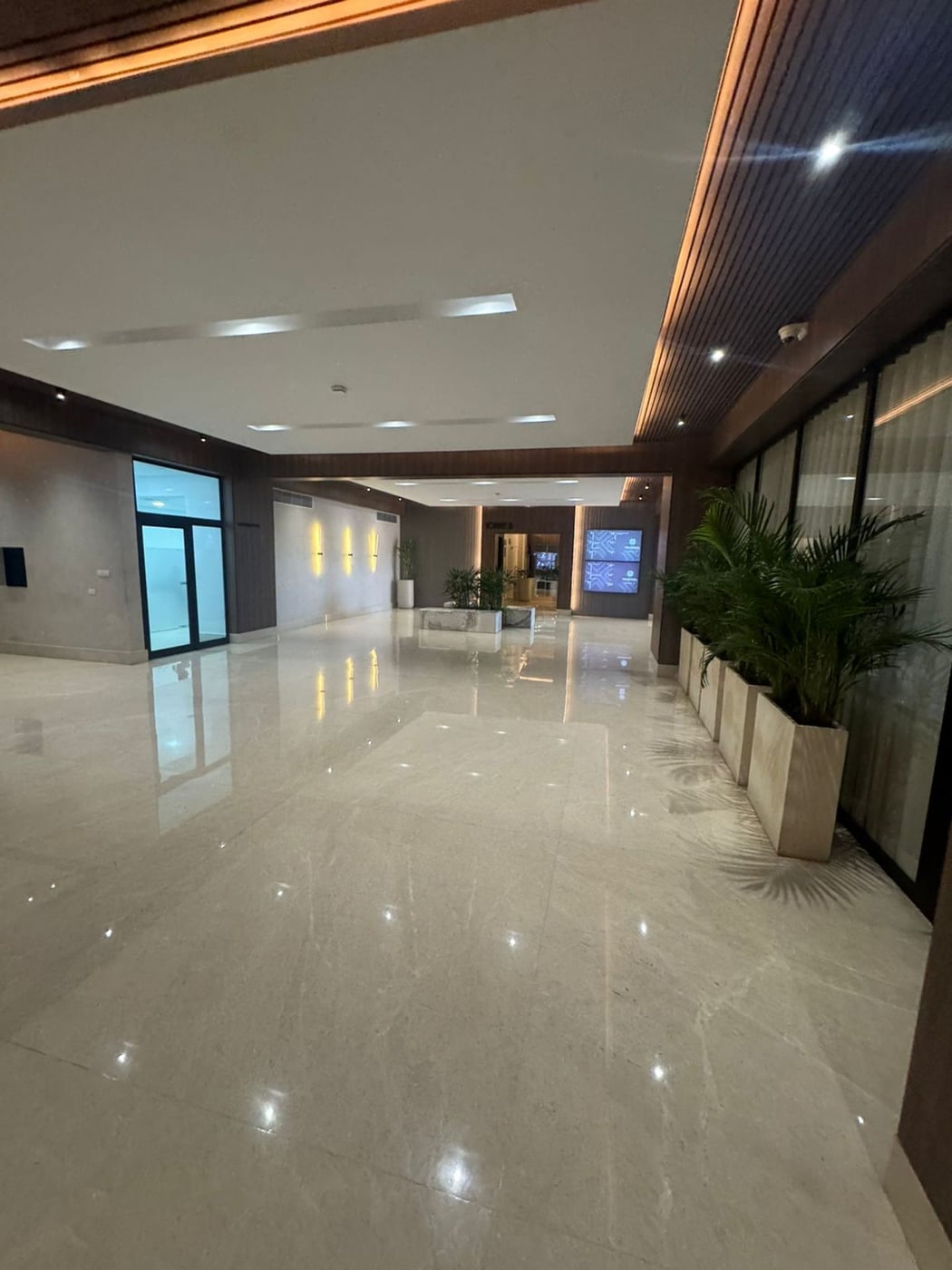 Oficina en Alquiler en Piantini – US$1,950 – foto 1