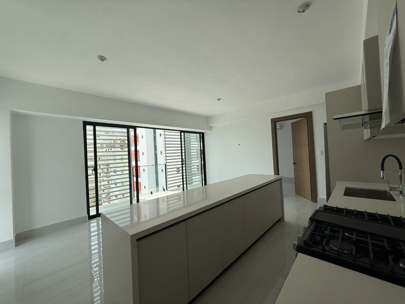 Apartamento con Linea Blanca alquiler Bella Vista – foto 8