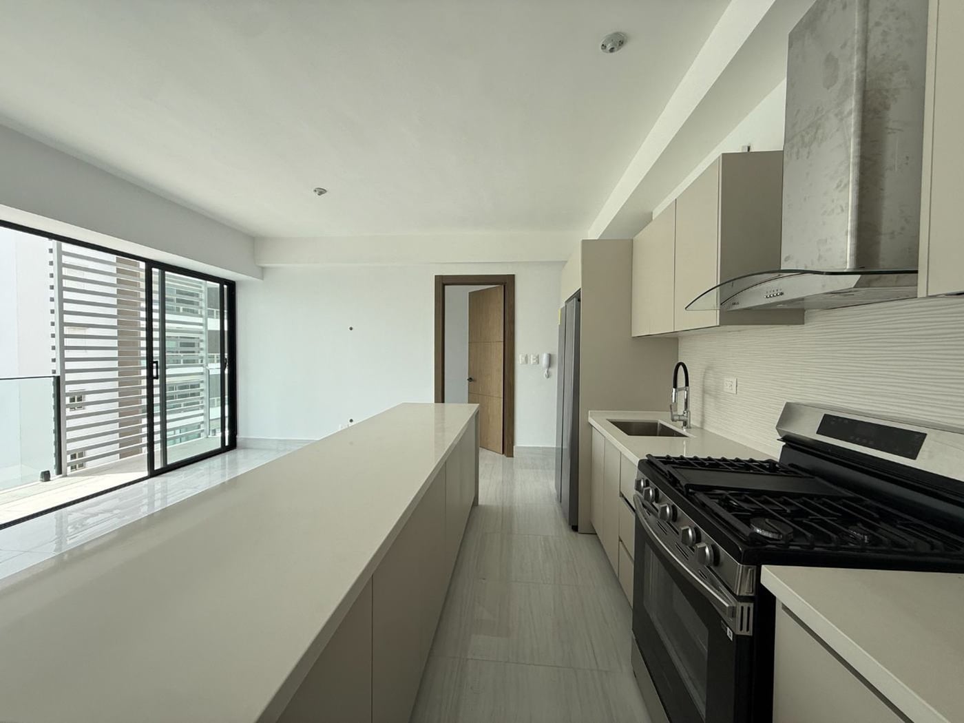 Apartamento con Linea Blanca alquiler Bella Vista – foto 7