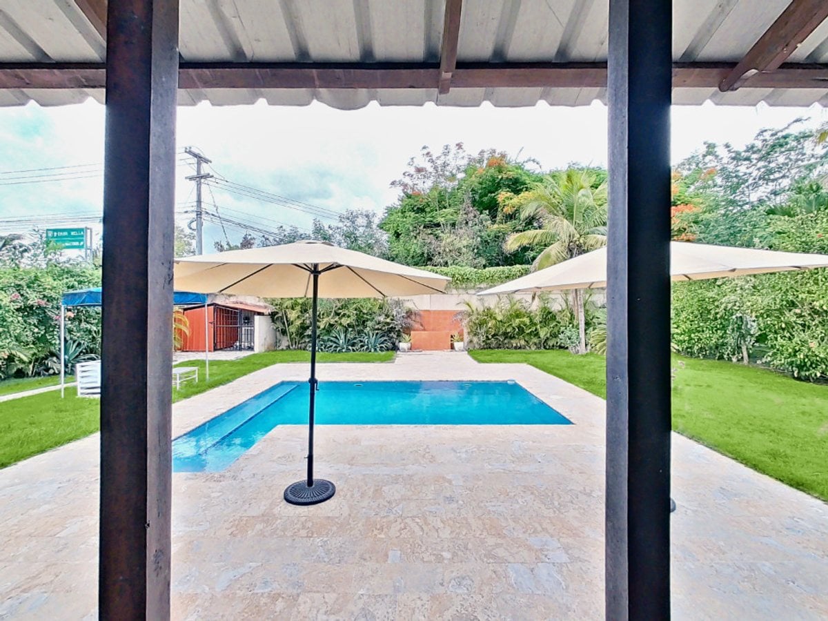 Casa de Lujo en Boca Chica con Piscina – foto 1