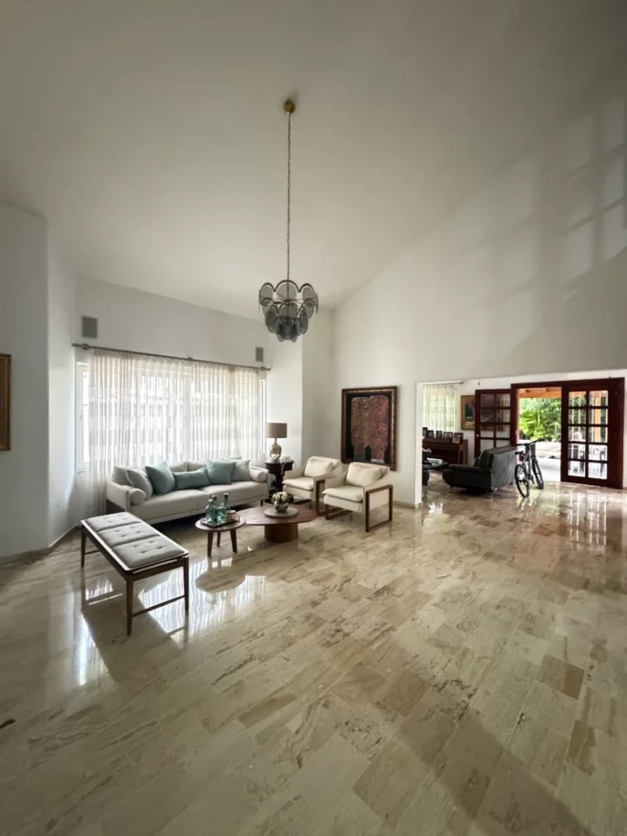 Casa de lujo en Los Cacicazgos, Santo Domingo – foto 1