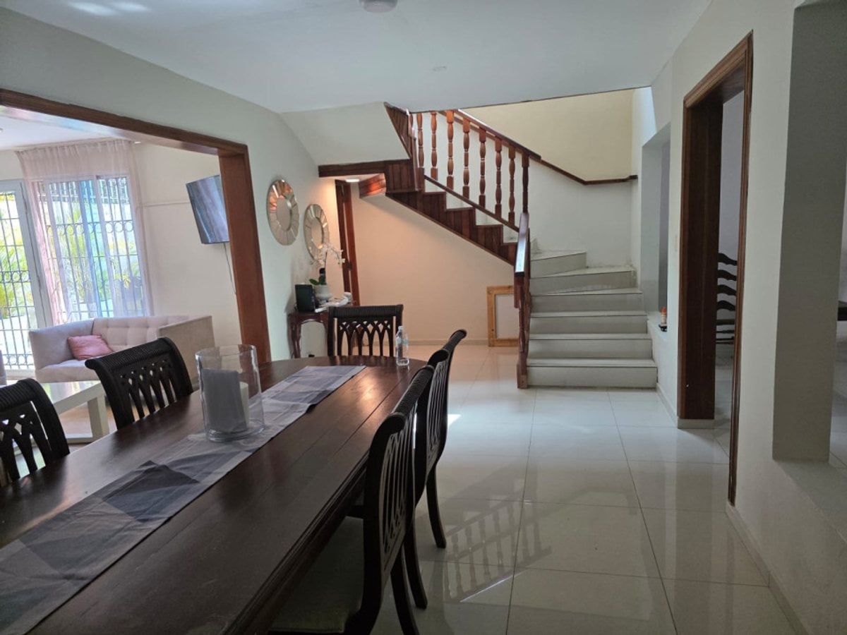 Casa amplia en La Castellana, Santo Domingo – foto 3