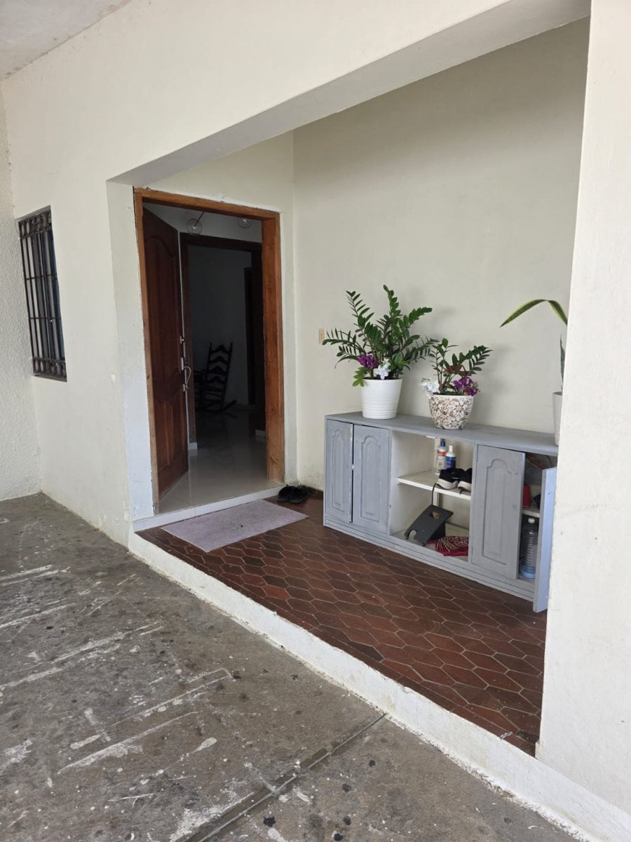 Casa amplia en La Castellana, Santo Domingo – foto 2