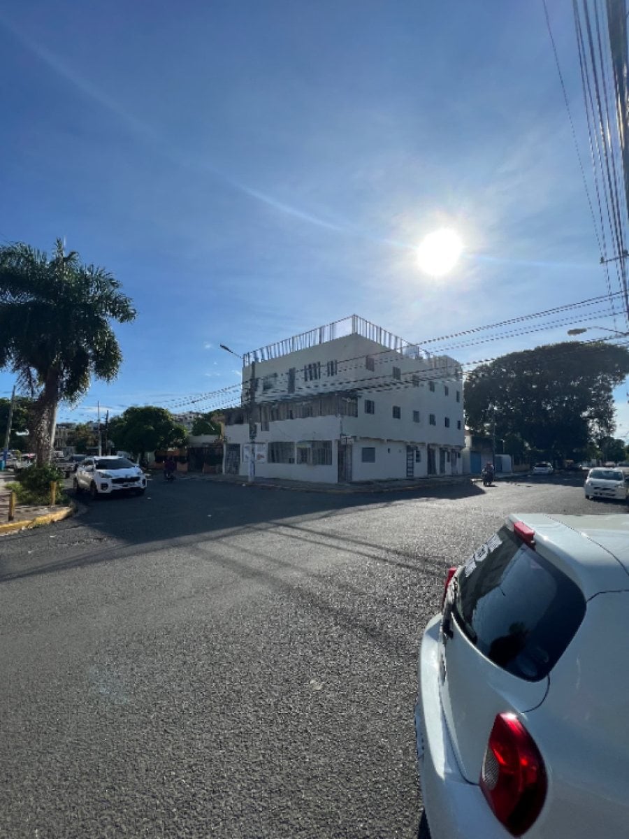 Local comercial en Ensanche Ozama, Santo Domingo – foto 1