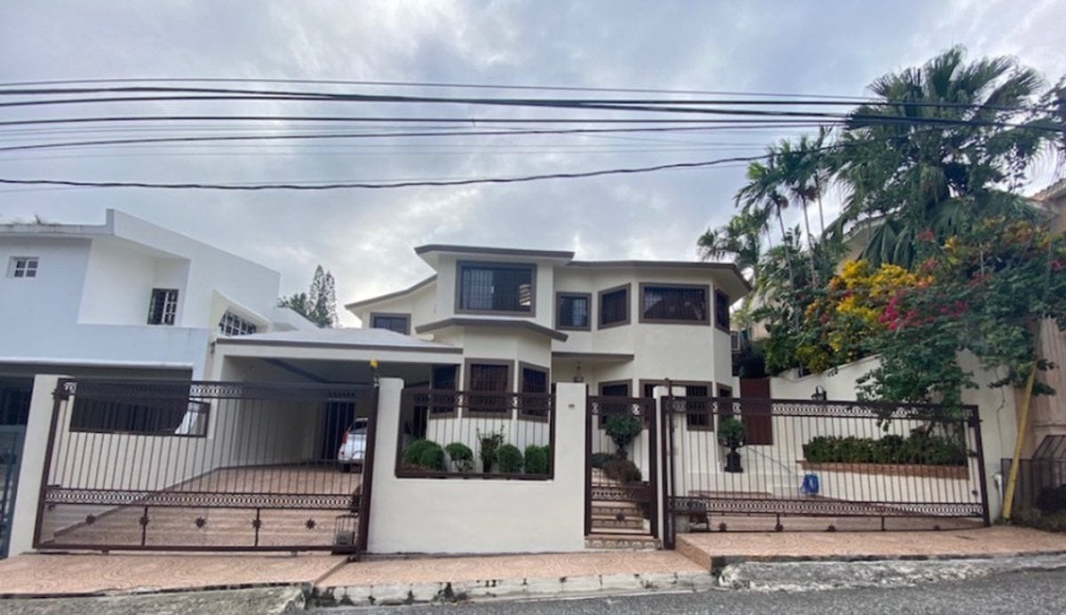 Casa En Altos De Arroyo Hondo III, Santo Domingo D – foto 1