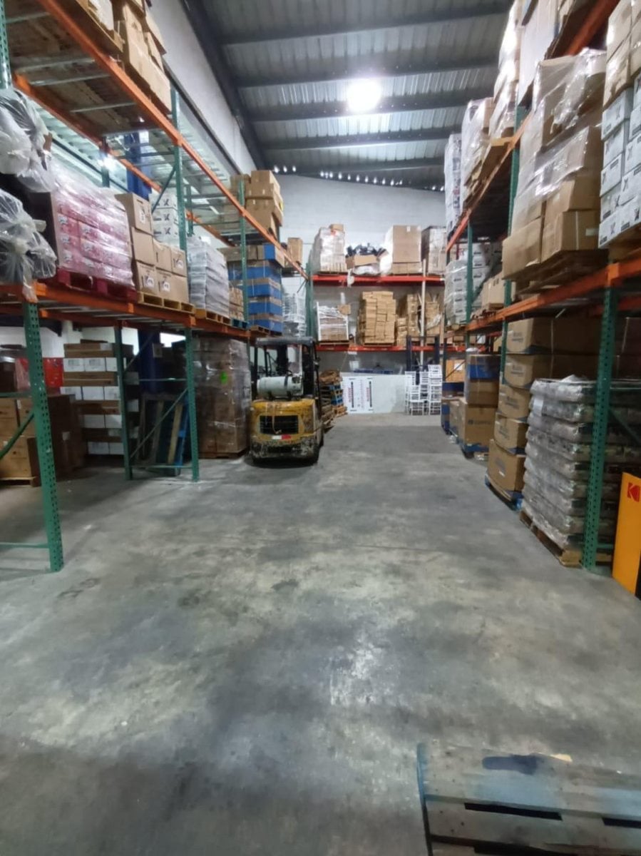 Nave industrial en alquiler – foto 2