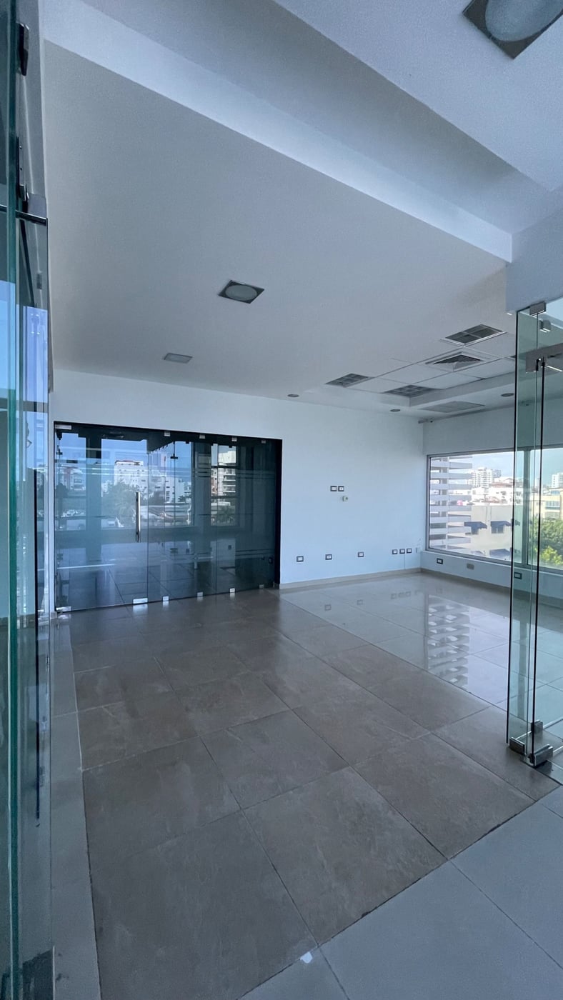 Local de oficina en edificio Profesional – foto 9