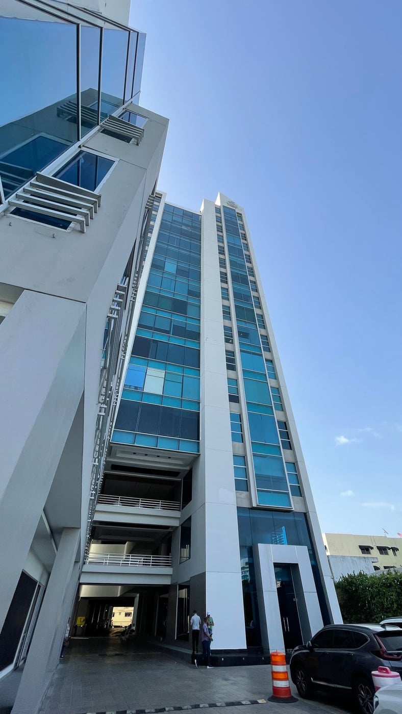 Local de oficina en edificio Profesional – foto 1