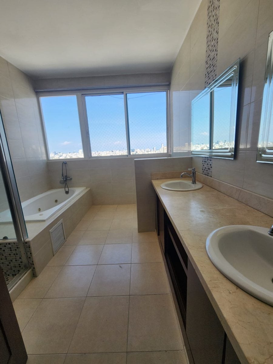 Penthouse de Lujo en Urbanización Real – foto 9