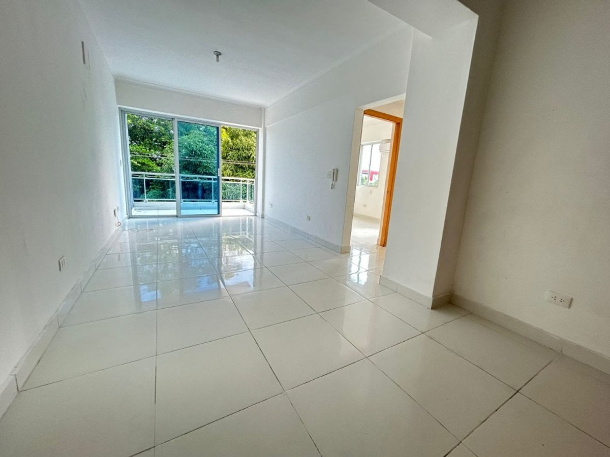 Apartamento en Los Próceres, 3er piso – foto 1