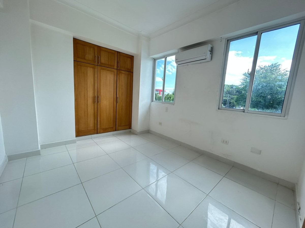 Apartamento en Los Próceres, 3er piso – foto 4