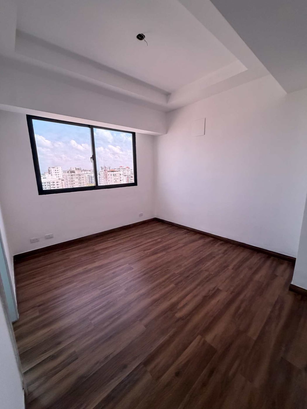 PENTHOUSE, EVARISTO MORALES – foto 6