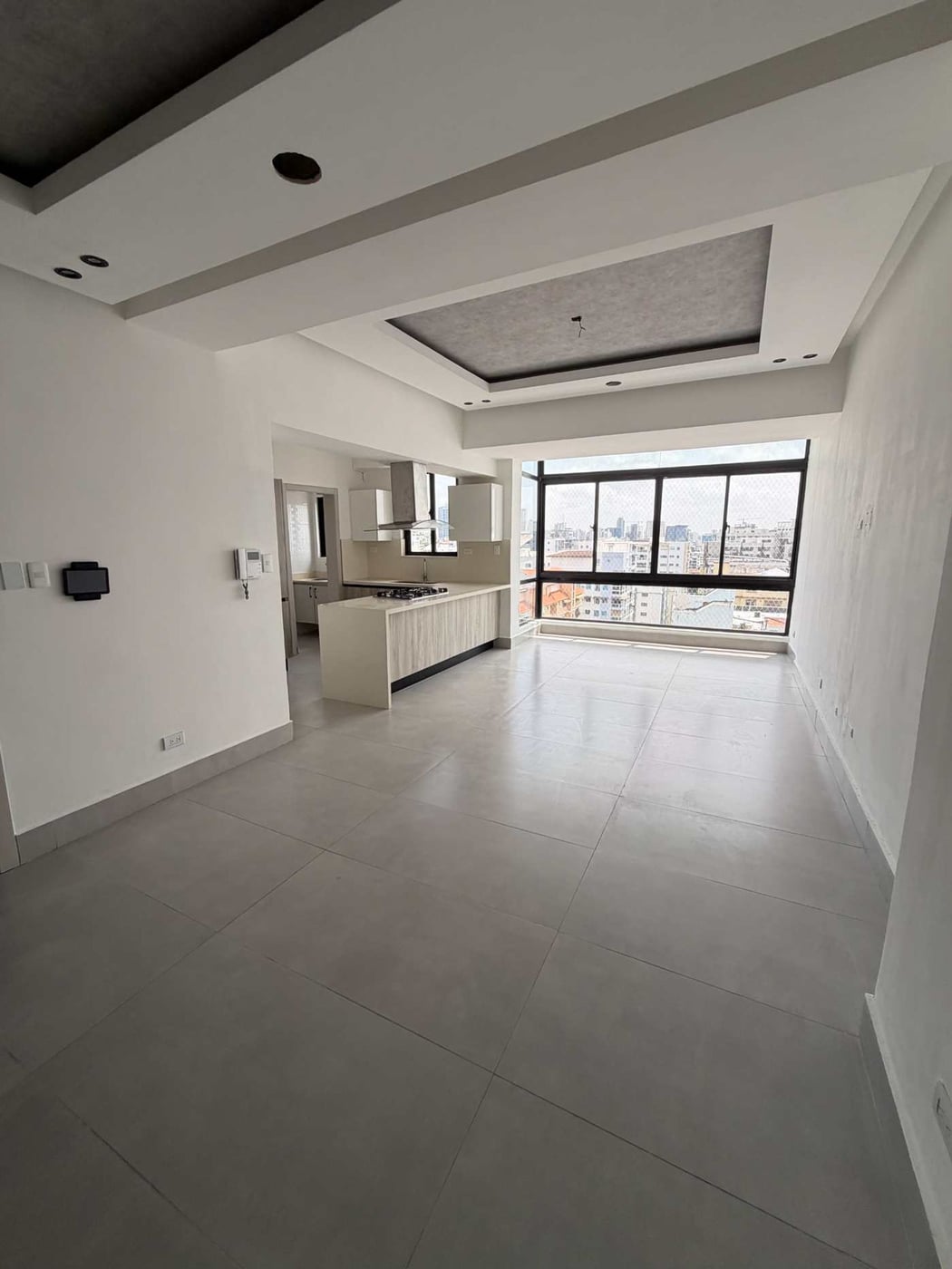 PENTHOUSE, EVARISTO MORALES – foto 4