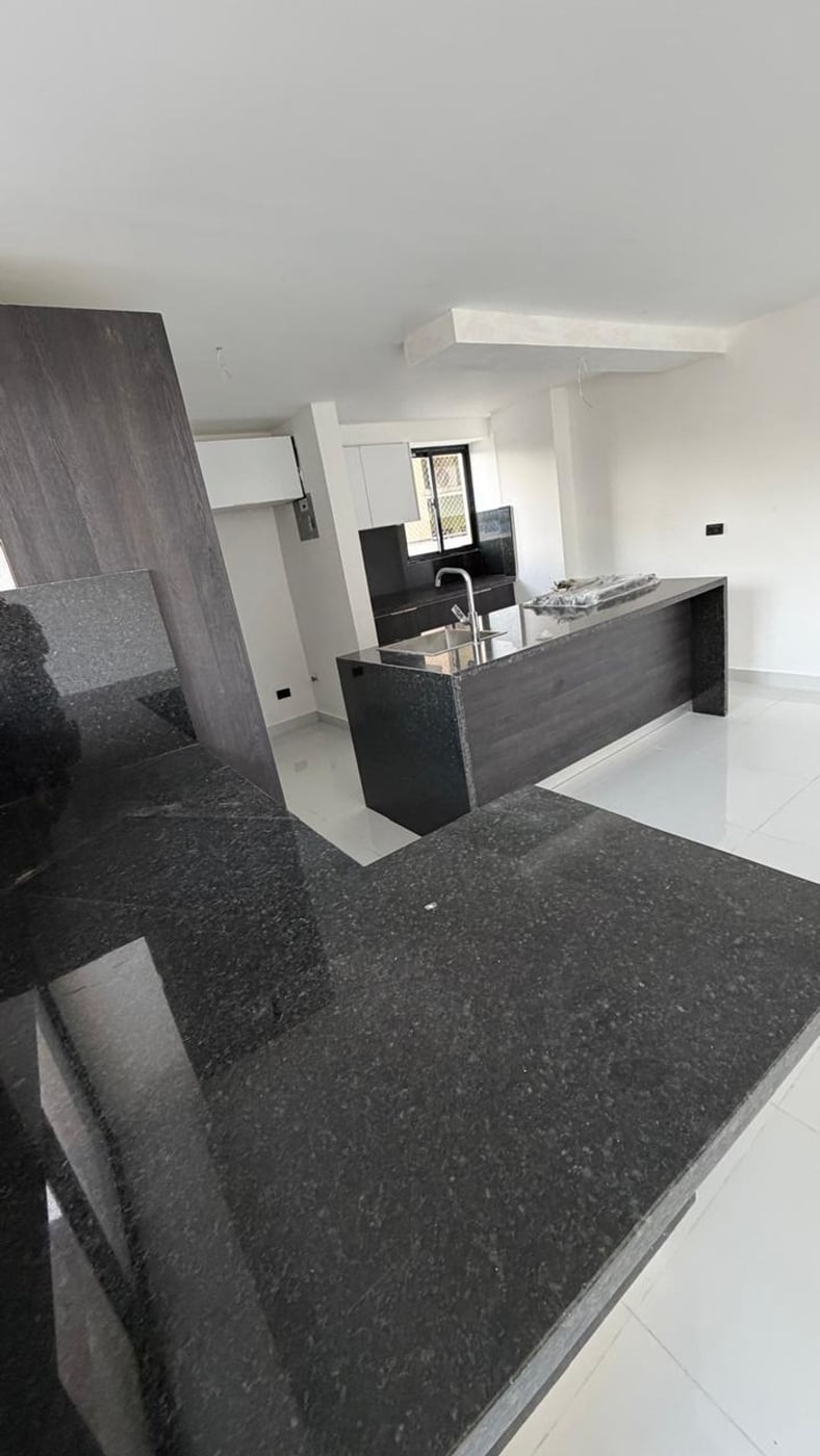 Alquilo apartamento nuevo en Gazcue – foto 2