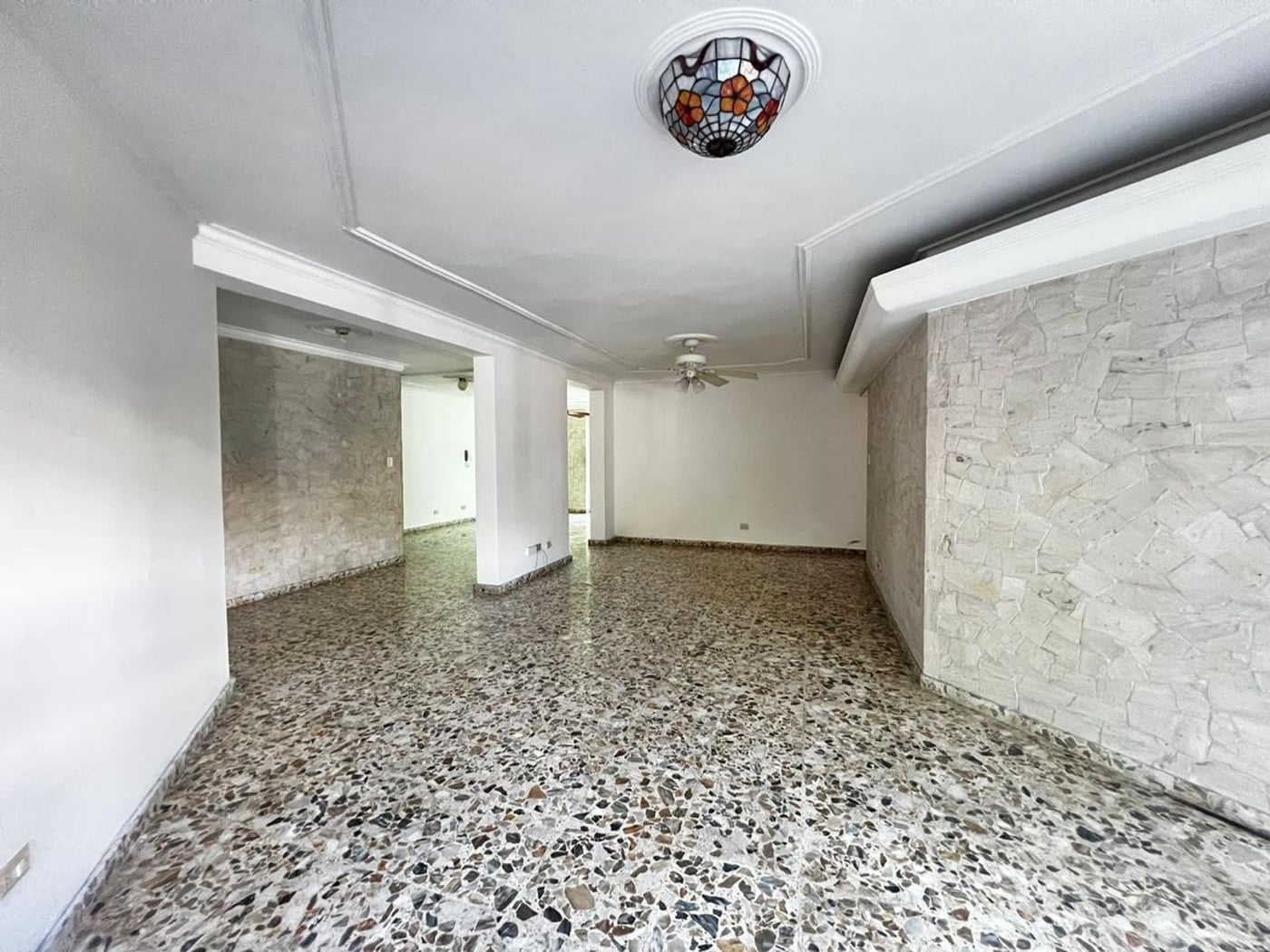 APARTAMENTO DE ALQUILER NACO – foto 3