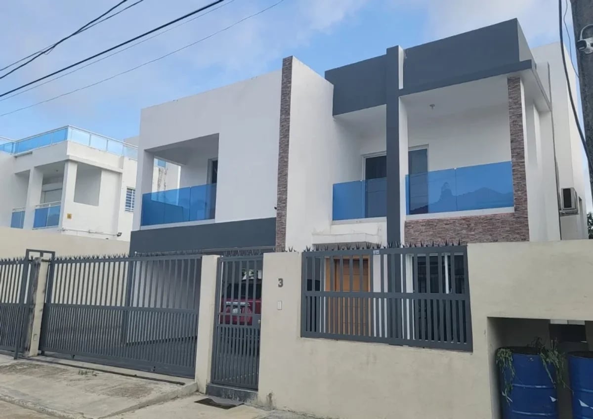 Casa en km 13, Autopista Duarte Santo Domingo Oeste – foto 1