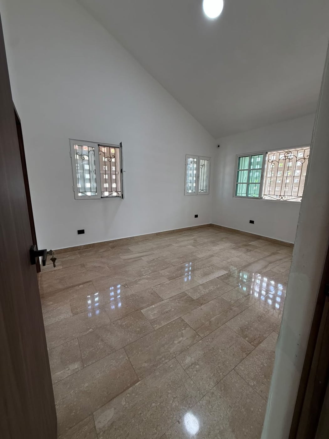 Alquiler de oficinas corporativas amuebladas – foto 12