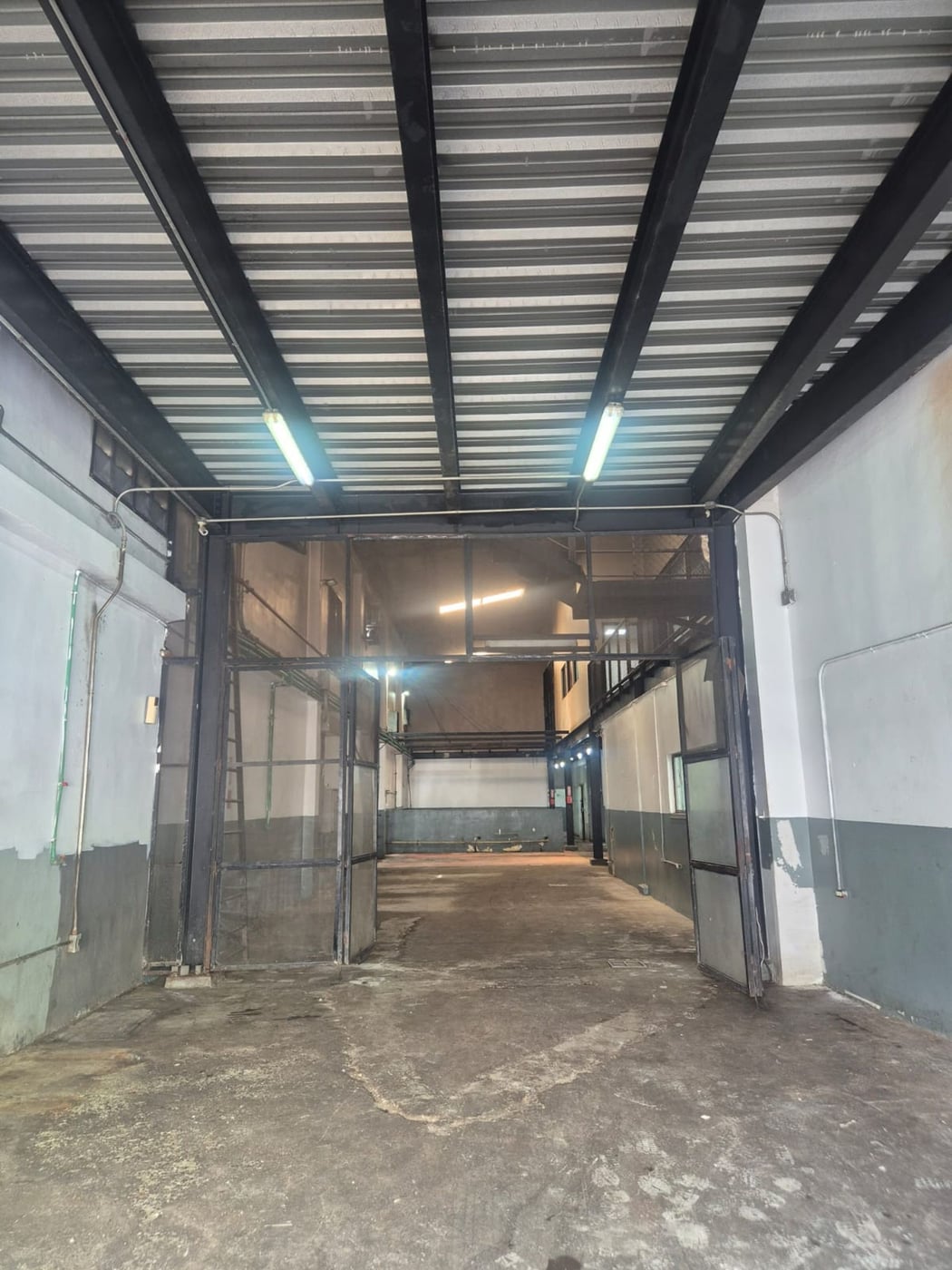 Nave industrial en alquiler 965 m² ensanche quisqu – foto 3