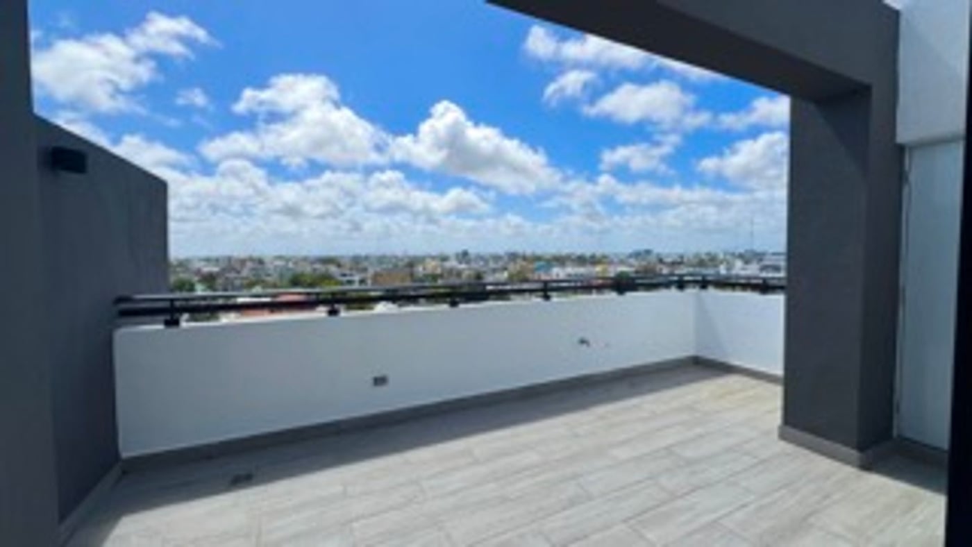 PENTHOUSE EN VENTA DE 2 HABITACIONES MAS ESTUDIO – foto 2