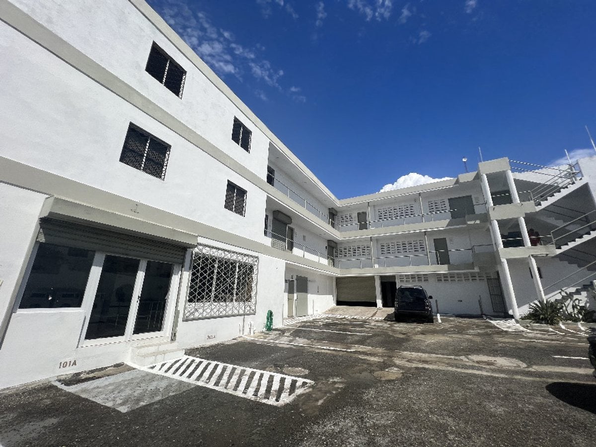 EDIFICIO COMERCIAL EN VENTA 1000 M² EVARISTO MORAL – foto 1
