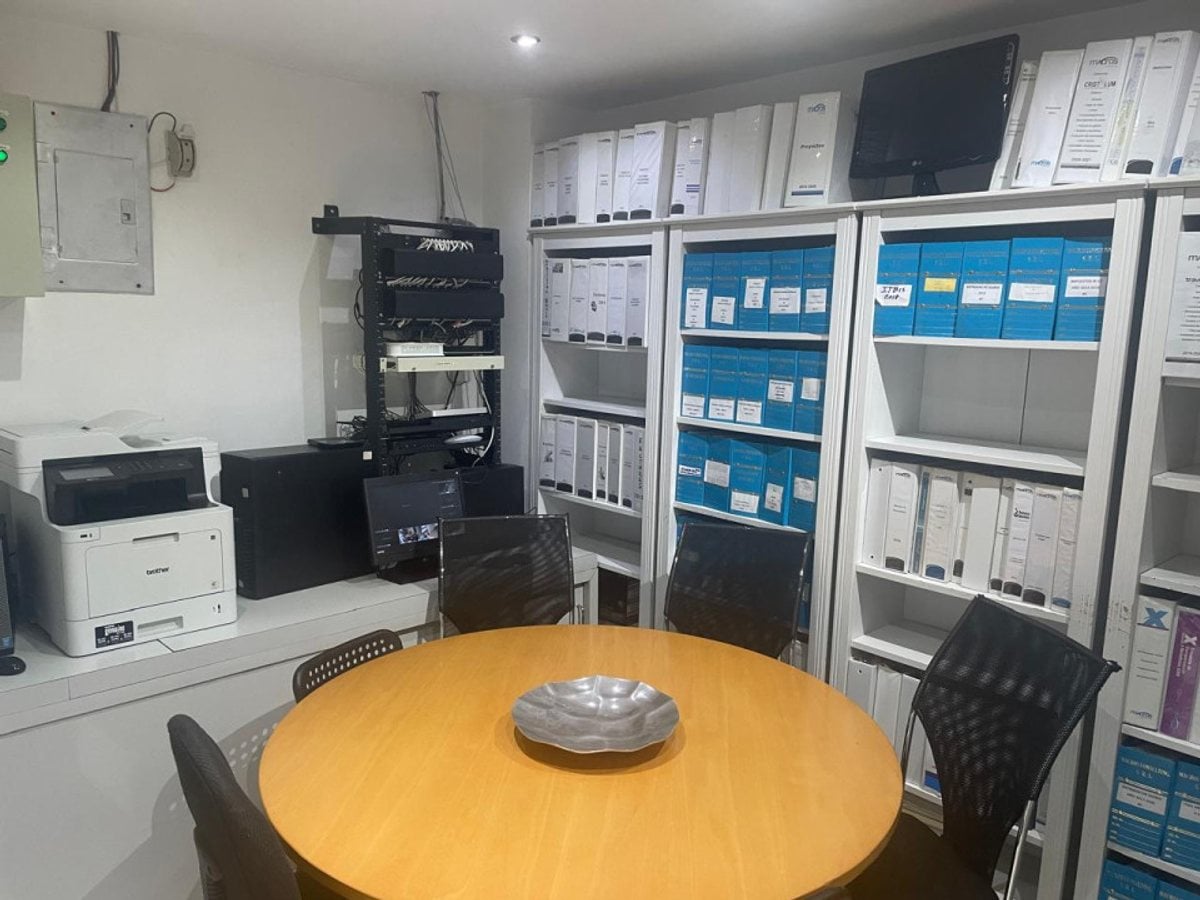 Local de oficina en alquiler – foto 6