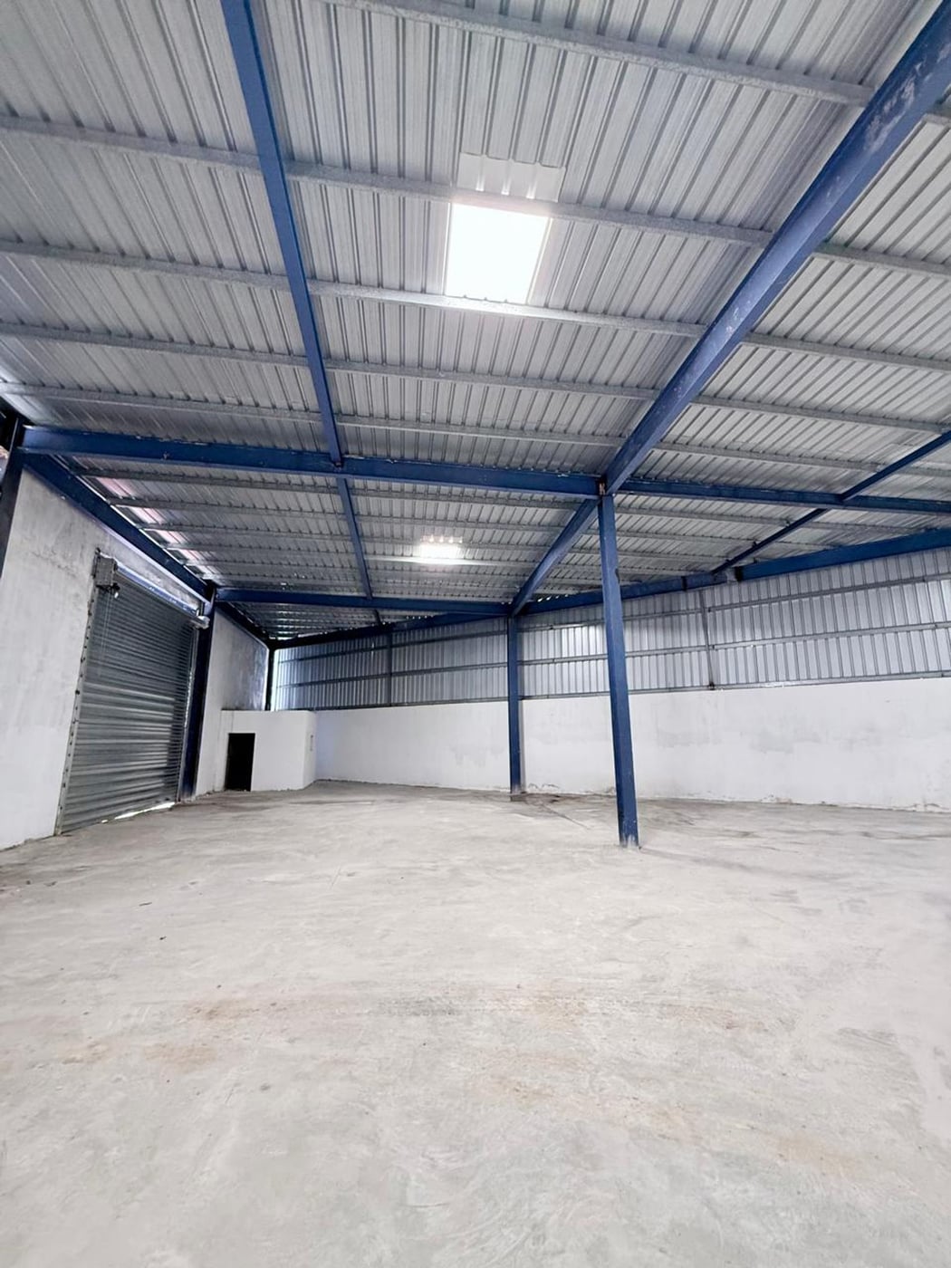 Nave industrial en alquiler 800 m² pantoja santo d – foto 2