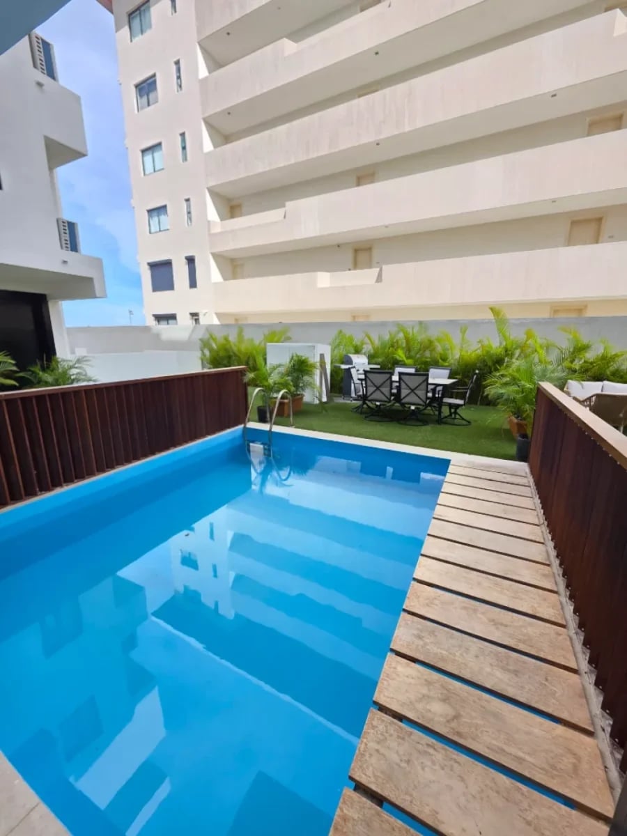 Amplio apartamento en alquiler en Cap Cana con piscina – foto 1