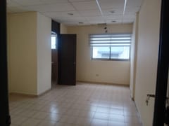 Local comercial de 151 m² en Evaristo Morales – foto 5