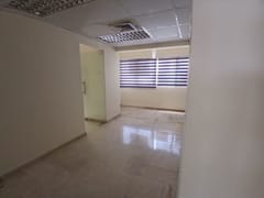Local comercial de 151 m² en Evaristo Morales – foto 4