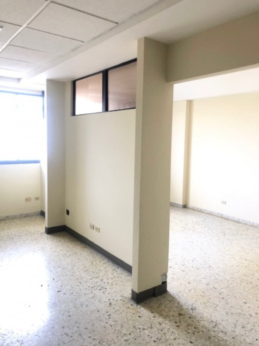 Local De Oficina En Ensanche La Fé, Santo Domingo – foto 2