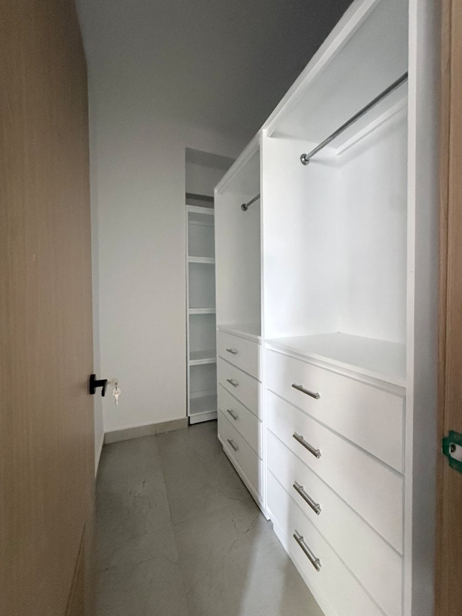 Apartamento en Evaristo Morales – foto 10