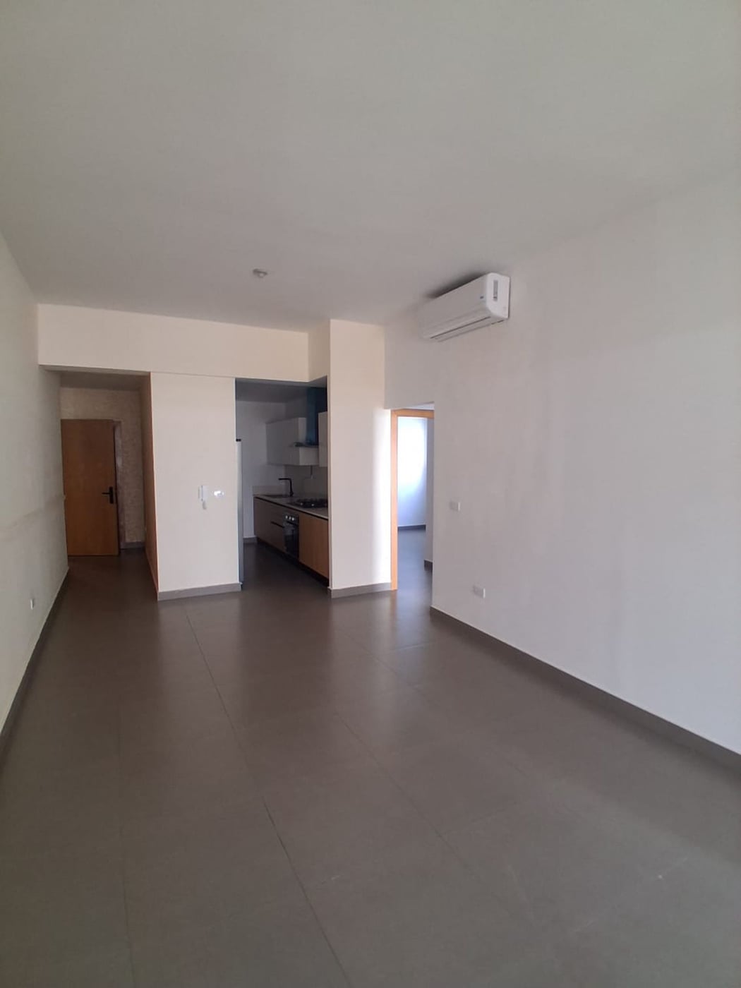 Apartamento 2 Hab, Línea Blanca y Vista a Parque – foto 2