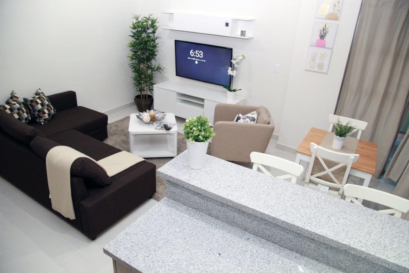 APARTAMENTO DE ALQUILER AMUEBLADO EN GAZCUE – foto 1