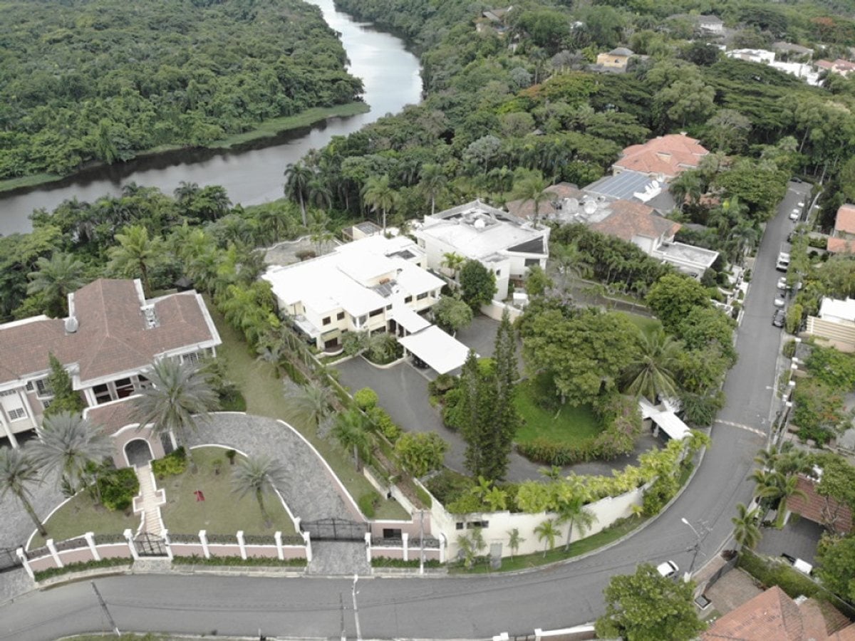 Casa de Lujo en Cuesta Hermosa II, Santo Domingo – foto 1