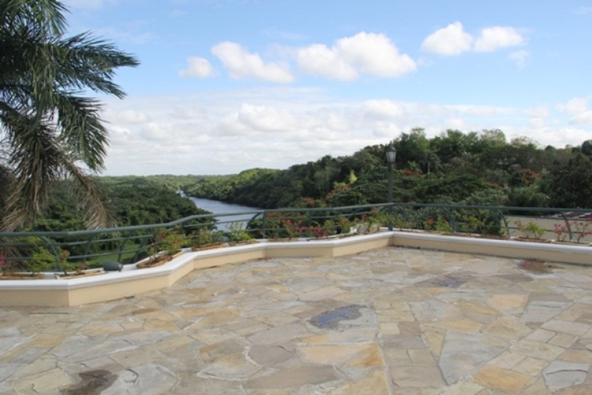 Casa de Lujo en Cuesta Hermosa II, Santo Domingo – foto 8