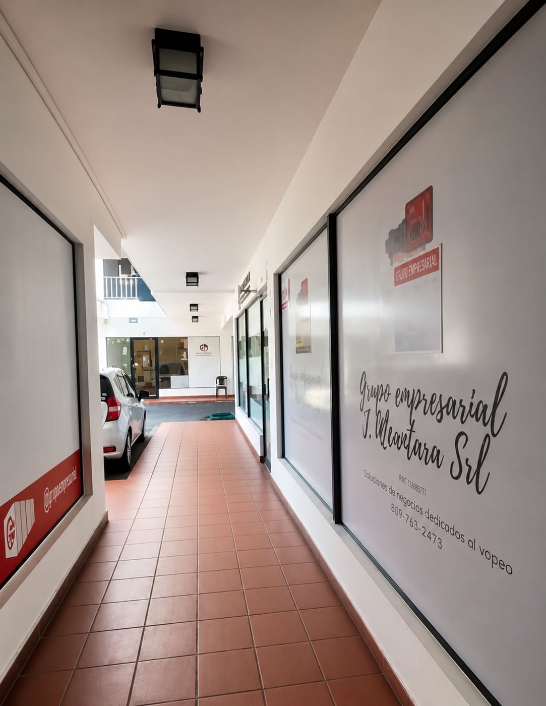 LOCAL COMERCIAL EN ALQUILER 22 M² AVENIDA ABRAHAM – foto 3