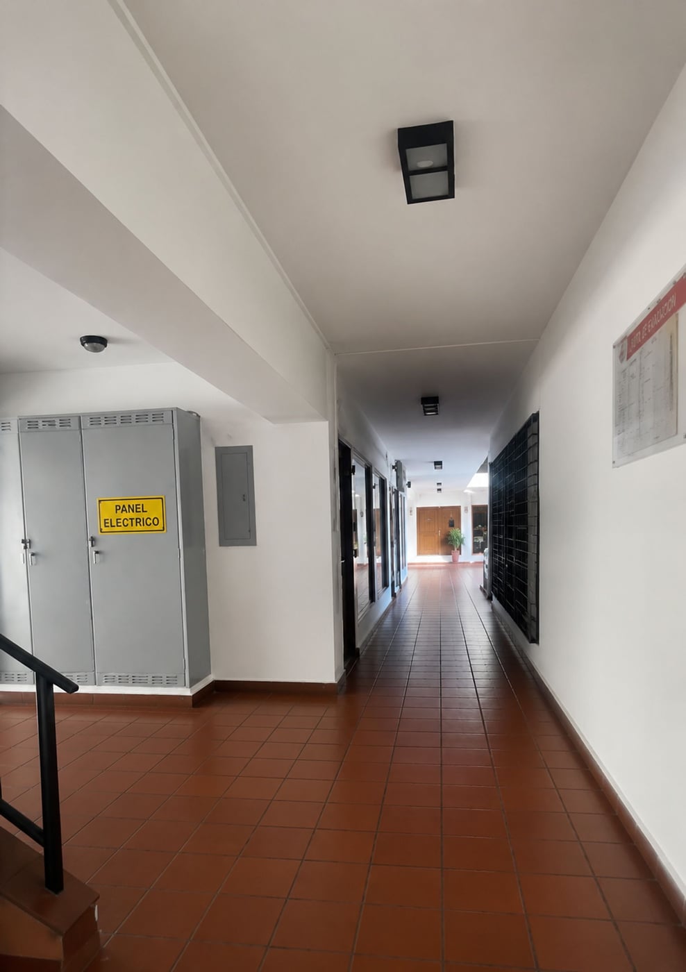 LOCAL COMERCIAL EN ALQUILER 22 M² AVENIDA ABRAHAM – foto 2