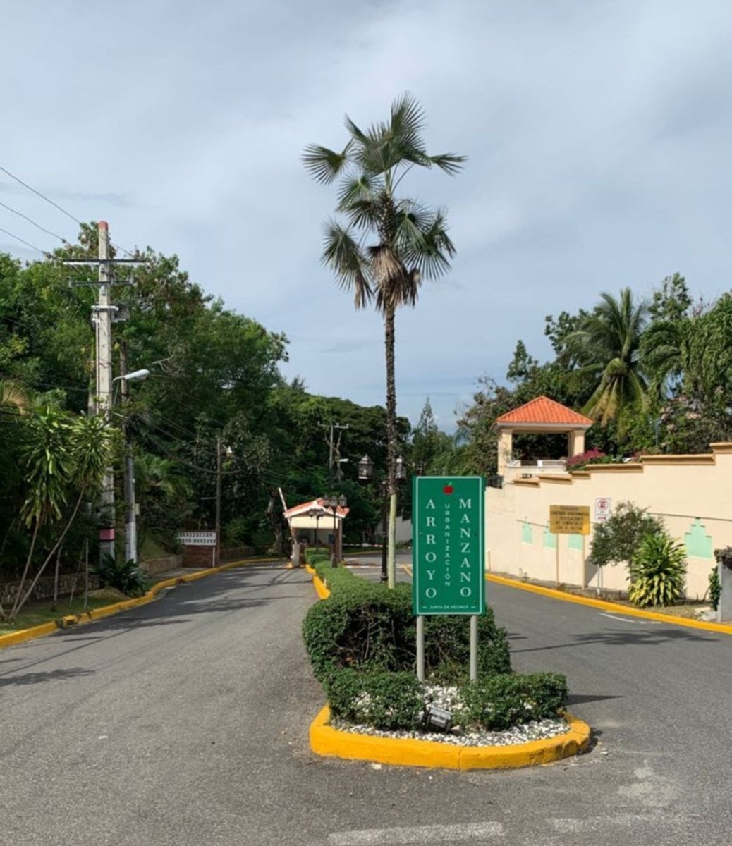 Terreno en venta en Arroyo Manzano, Distrito Nacional – foto 1