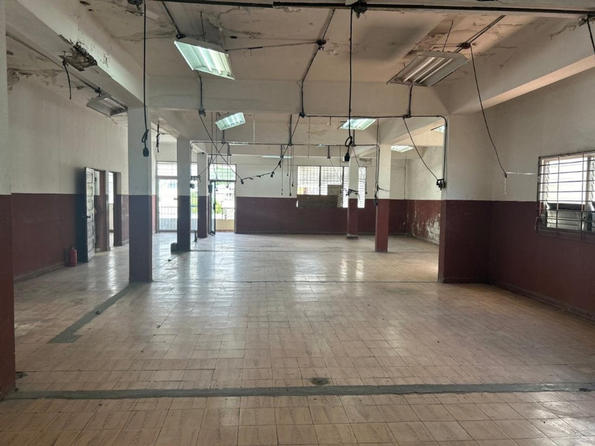 Local Comercial en Aquiler en el Conde Peatonall – foto 4