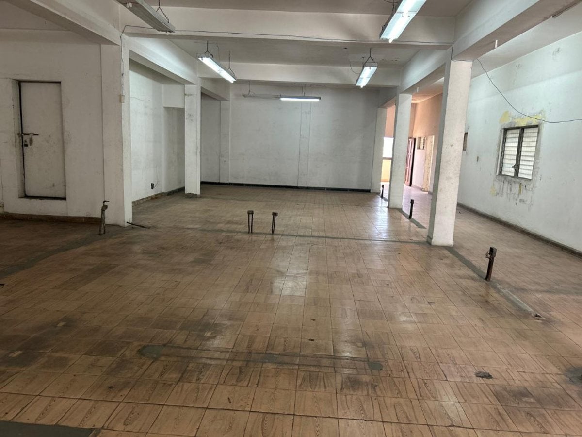 Local Comercial en Aquiler en el Conde Peatonall – foto 5
