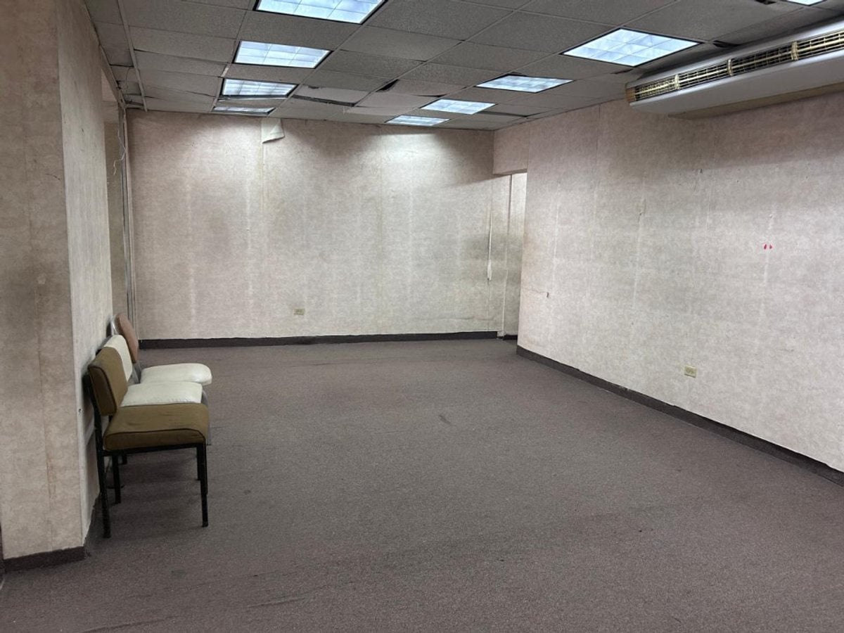 Local Comercial en Aquiler en el Conde Peatonall – foto 10
