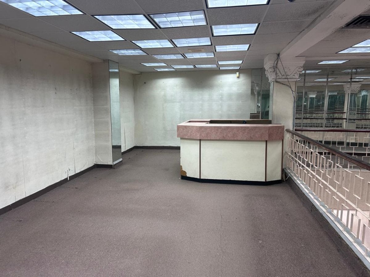 Local Comercial en Aquiler en el Conde Peatonall – foto 9